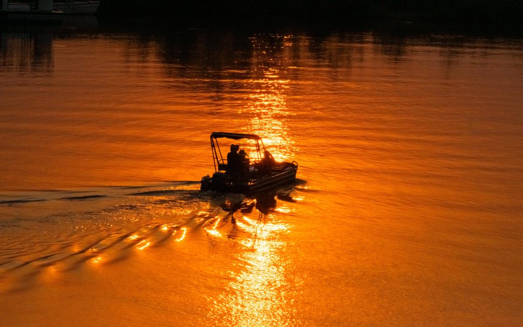 sunset boat cruise