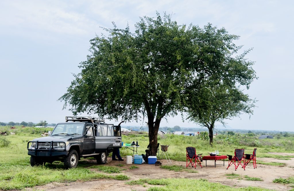 CAMPING