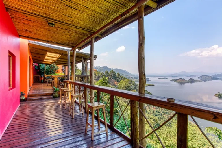CHAMELEON HILL FOREST LODGE