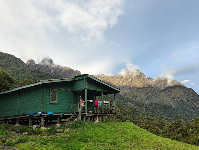  3-Day Rwenzori Mountains Trek – Nyakalengija to John Matte Camp