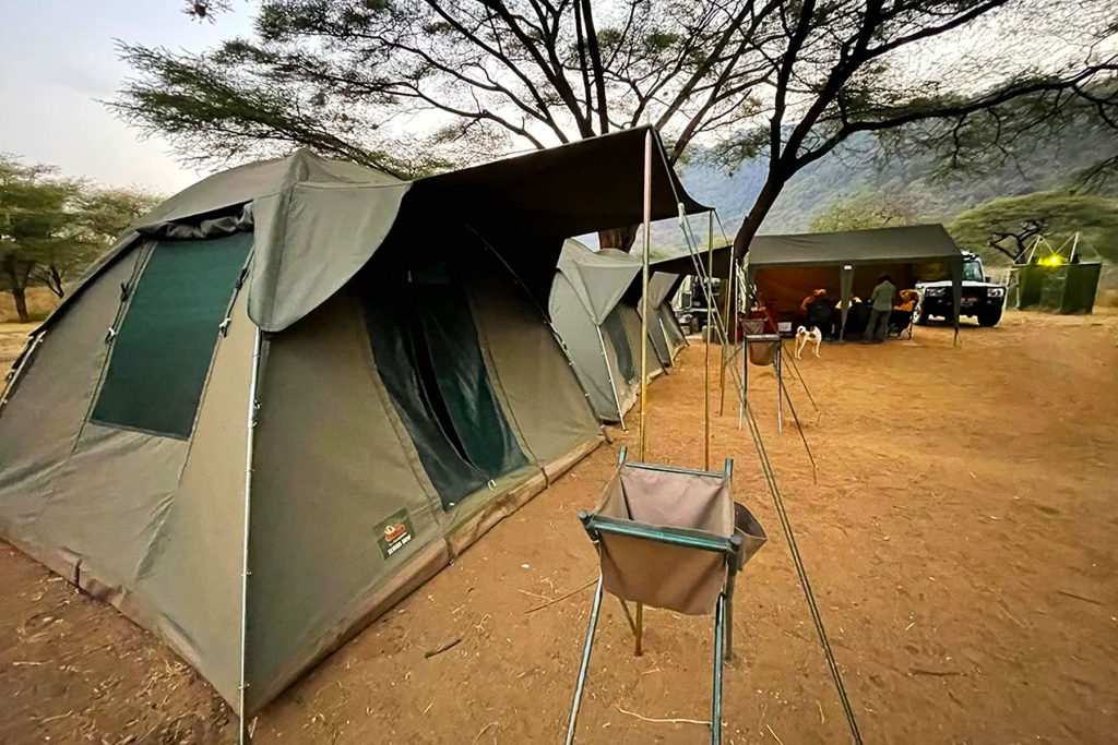 CAMPING